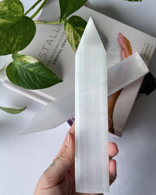 Selenite Flat Pointed Charging Plate